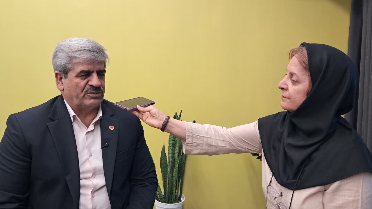 کاهش وابستگی به نهاده‌های وارداتی با ورود ۲۵ درصد پسماند کشاورزی به جیره دام کشور/ تولید علوفه های کم‌آب‌بر برای تغذیه دام در دستور کار است